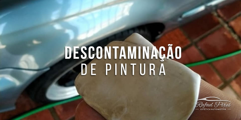 Descontaminação de pintura (ecológica), consiste em uma limpeza do veículo com pouca água, feita com produtos específicos para esse processo. | Rafael Pires Estética Automotiva